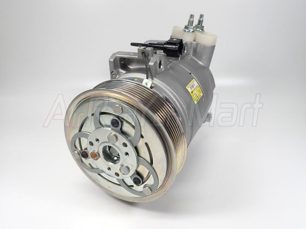 คอมแอร์ Nissan Urvan E26 (รุ่นพูเล่ยื่นหน้า) แบบขาร้อย Valeo