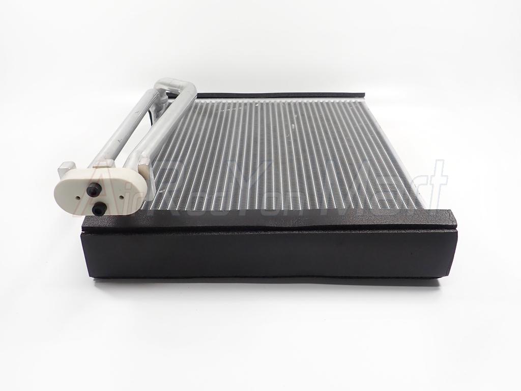 คอยล์เย็น Komatsu PC-200 / รถแม็คโคร Hitachi โคมัตสุ ฮิตาชิ ขนาดคอยล์ 25 x 29 ซม. Mondo