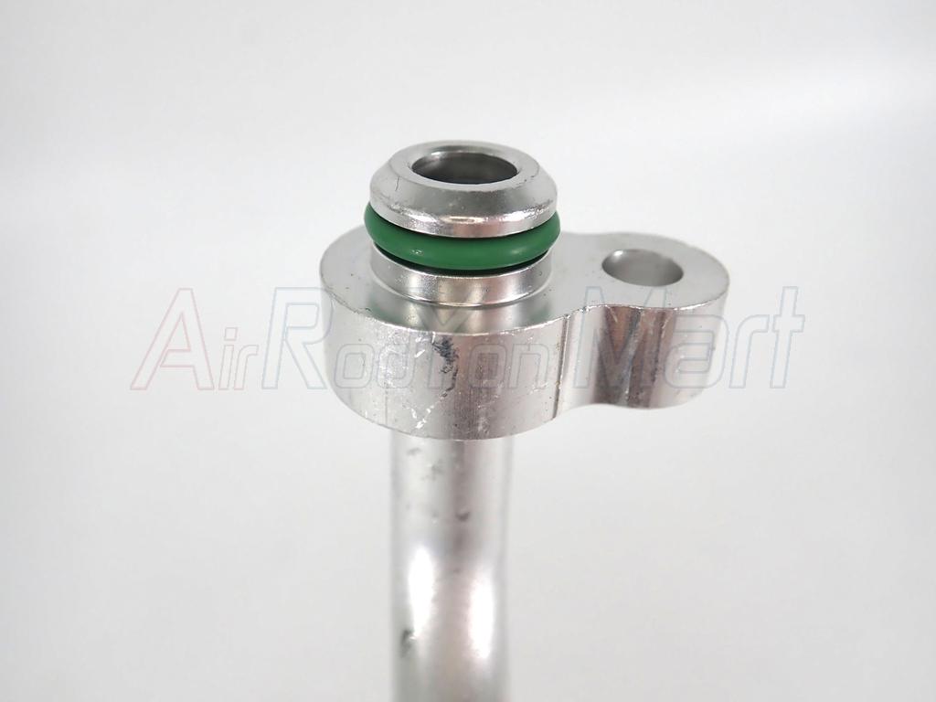 ท่อแอร์ Mazda 3 2011 BL เครื่อง 1.6 (สายกลาง) (สำหรับรุ่นคอมพานาโซนิคแบบรูใหญ่ เท่านั้น) Mondo