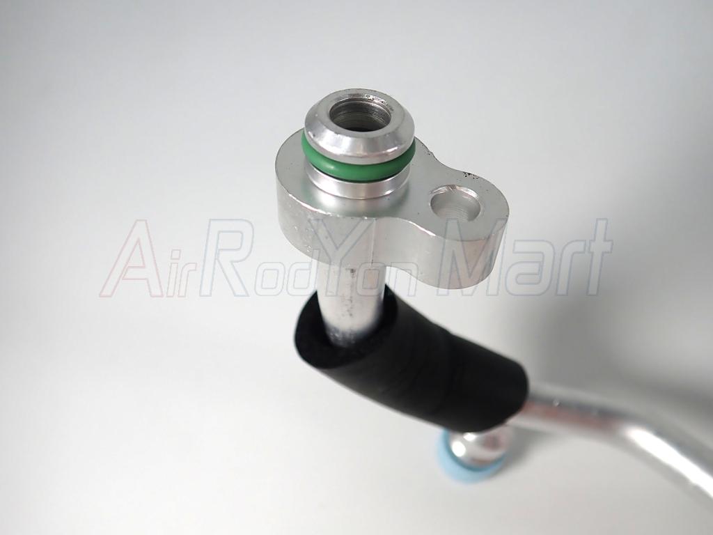 ท่อแอร์ Mazda 3 2011 BL เครื่อง 1.6 (สายกลาง) (สำหรับรุ่นคอมพานาโซนิคแบบรูใหญ่ เท่านั้น) Mondo