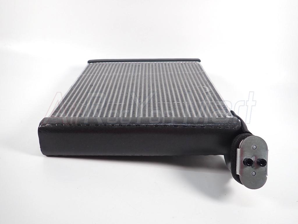 คอยล์เย็น ตู้แอร์ Toyota Vigo / Altis 08-18 / Fortuner Innova Commuter 2004 ตู้แอร์หน้า