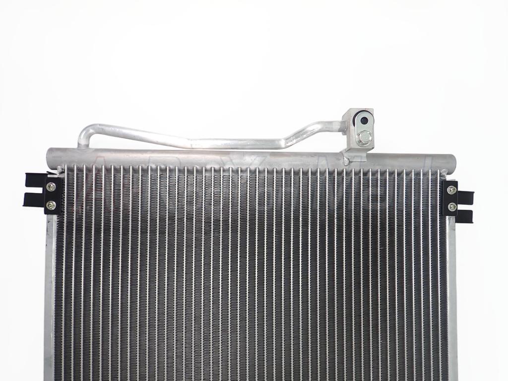แผงแอร์ คอยล์ร้อน Benz MB100/MB140 (แผงหลัก) Mondo